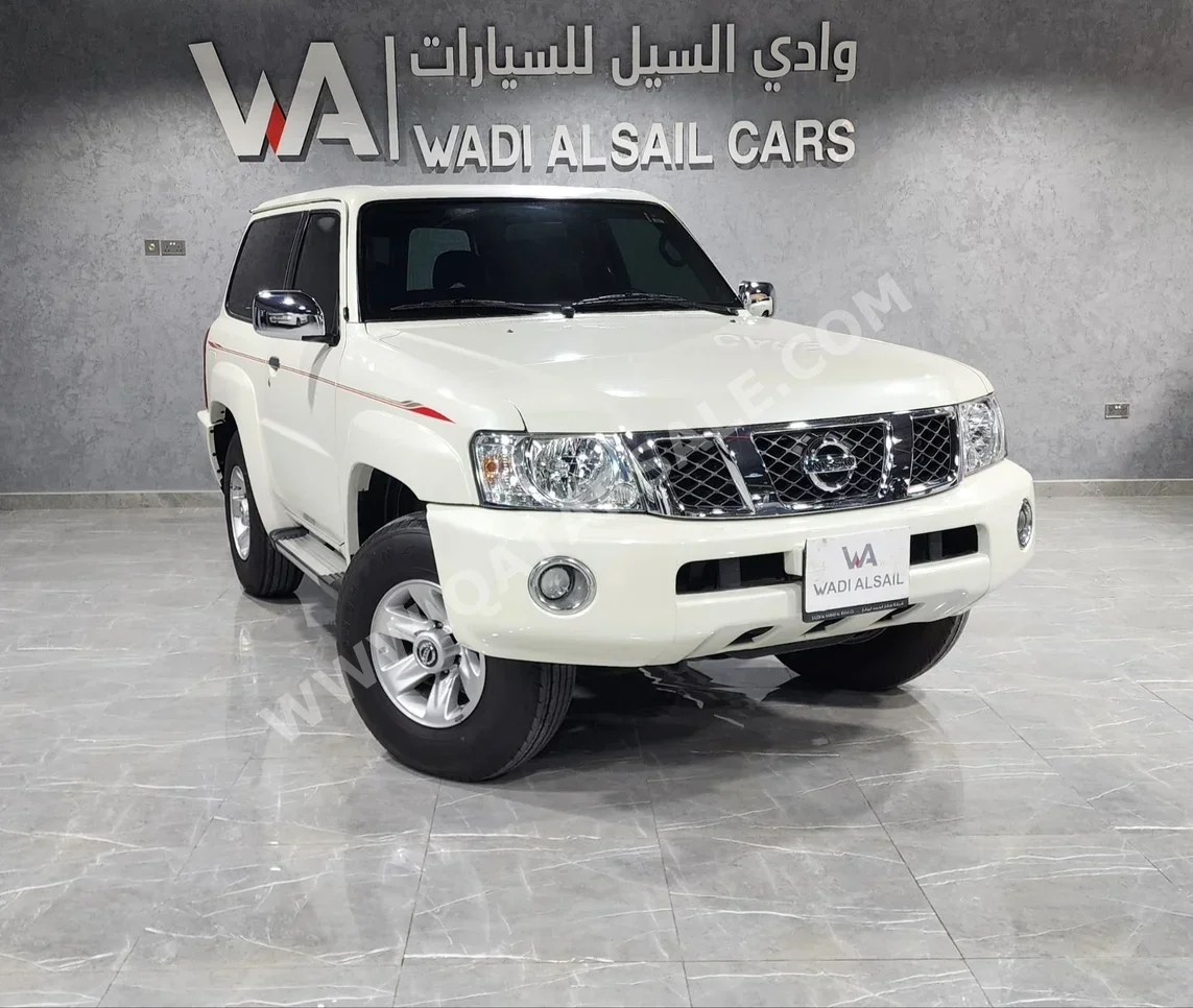 Nissan  Patrol  Safari  2020  Manual  123,000 Km  6 Cylinder  Four Wheel Drive (4WD)  SUV  White