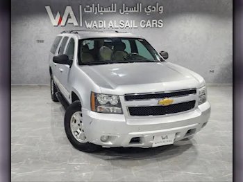 Chevrolet  Suburban  2013  Automatic  191,000 Km  8 Cylinder  Four Wheel Drive (4WD)  SUV  Silver