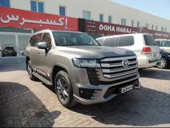 Toyota  Land Cruiser  GXR  2024  Automatic  0 Km  6 Cylinder  Four Wheel Drive (4WD)  SUV  Gray  With Warranty