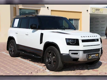 Land Rover  Defender  110 HSE  2022  Automatic  61,000 Km  6 Cylinder  Four Wheel Drive (4WD)  SUV  White  With Warranty