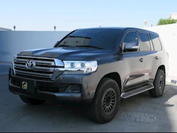 Toyota  Land Cruiser  GXR  2019  Automatic  126,000 Km  6 Cylinder  Four Wheel Drive (4WD)  SUV  Gray