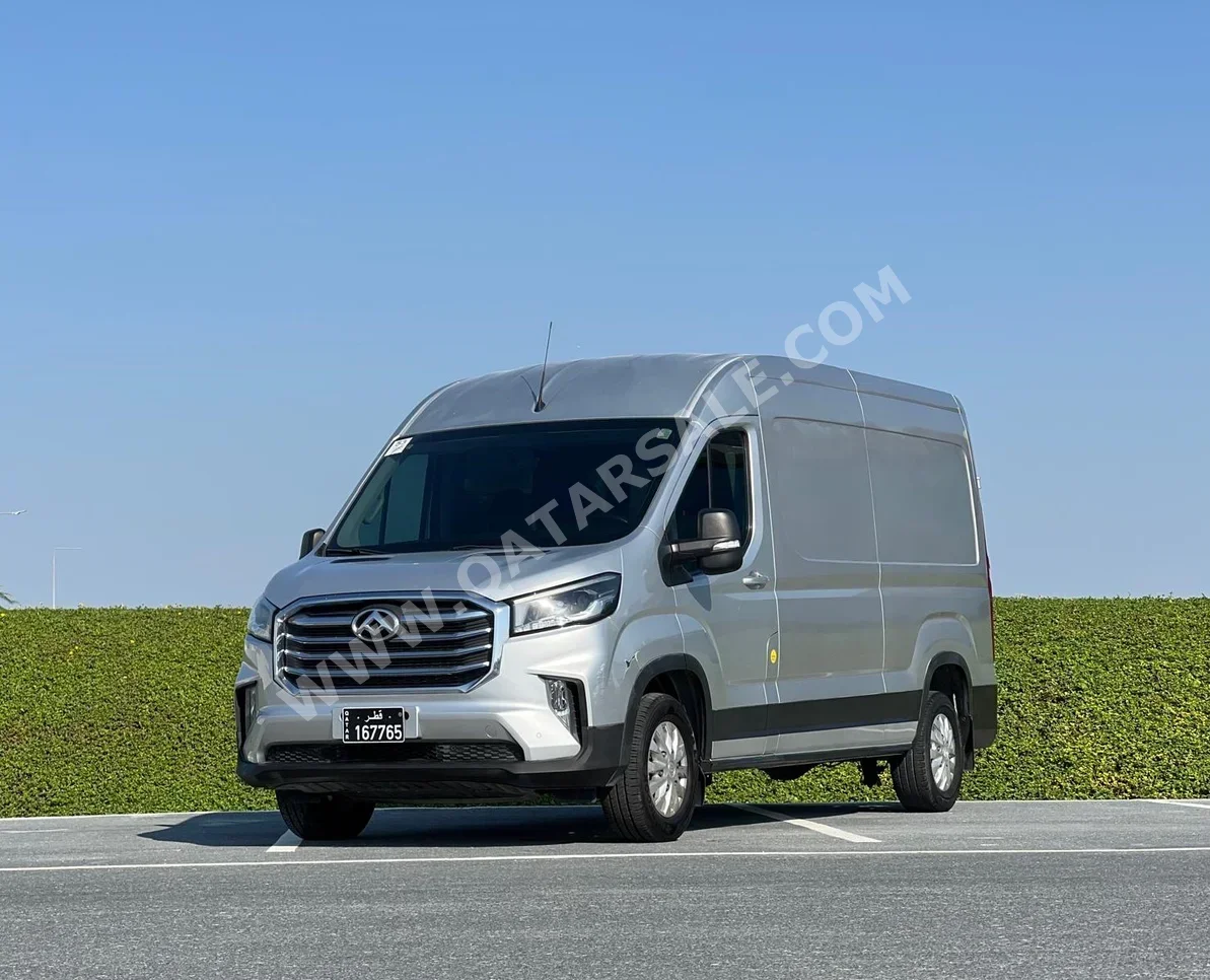 Maxus  DELIVER 9  2022  Manual  45,500 Km  4 Cylinder  Rear Wheel Drive (RWD)  Van / Bus  Silver  With Warranty