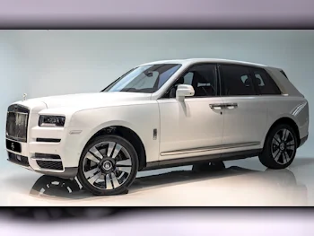 Rolls-Royce  Cullinan  2019  Automatic  82٬000 Km  12 Cylinder  Four Wheel Drive (4WD)  SUV  White