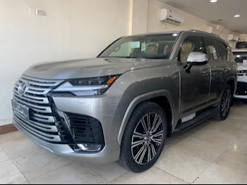 Lexus  LX  600 Luxury  2024  Automatic  0 Km  6 Cylinder  Four Wheel Drive (4WD)  SUV  Gray  With Warranty