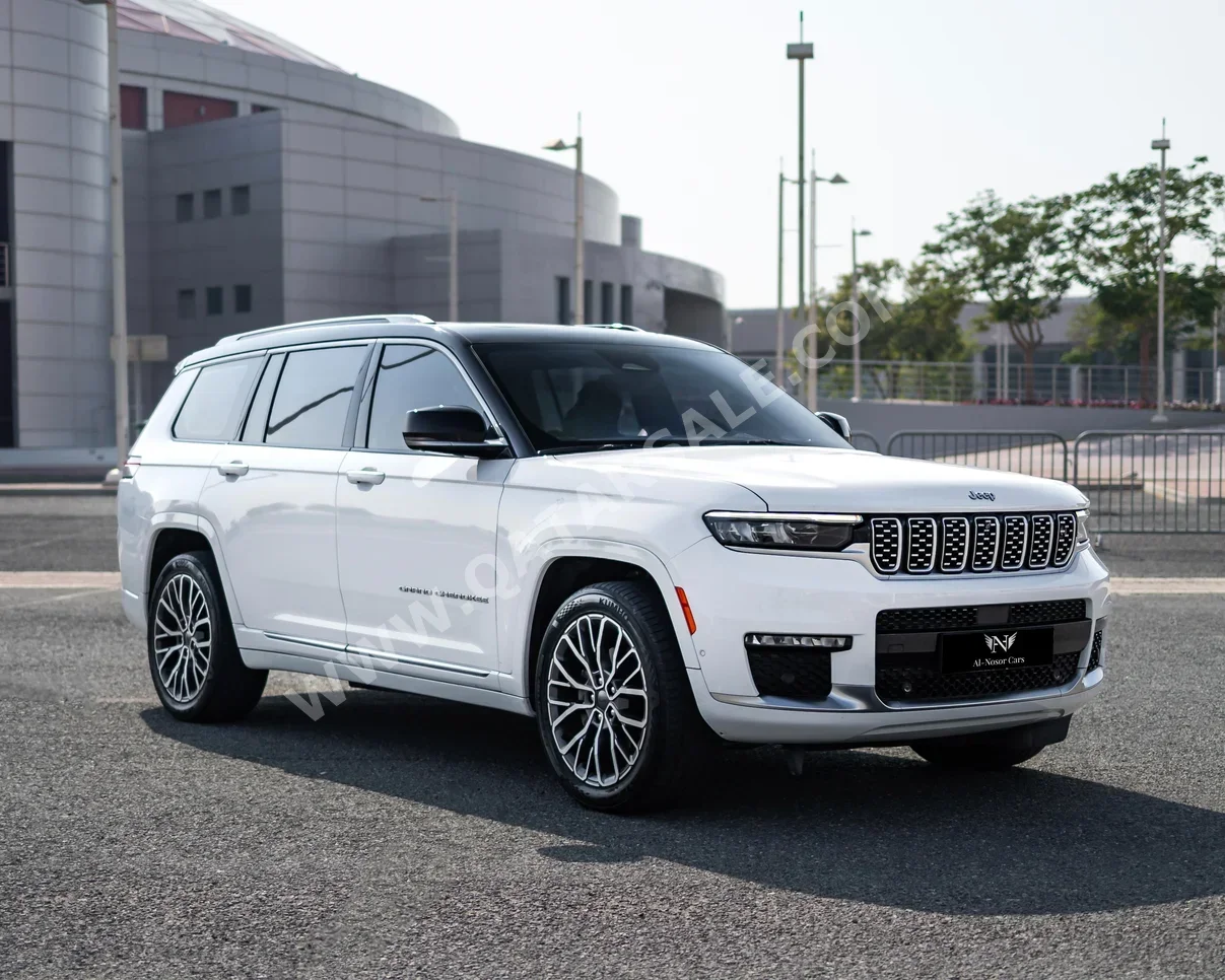 Jeep  Grand Cherokee  Summit  2021  Automatic  96,000 Km  8 Cylinder  Four Wheel Drive (4WD)  SUV  White