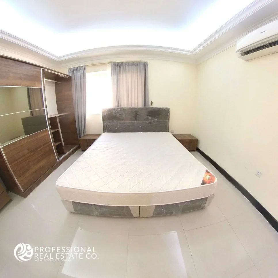 3 Bedrooms  Apartment  in Doha -  Fereej Al Nasr  Fully Furnished