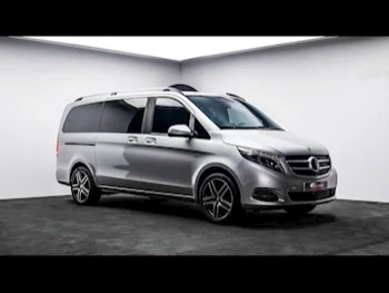 Mercedes-Benz  V-Class  250  2017  Automatic  84,000 Km  4 Cylinder  Front Wheel Drive (FWD)  Van / Bus  Silver