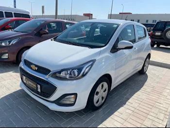 Chevrolet  Spark  2020  Automatic  88,000 Km  4 Cylinder  Front Wheel Drive (FWD)  Hatchback  White