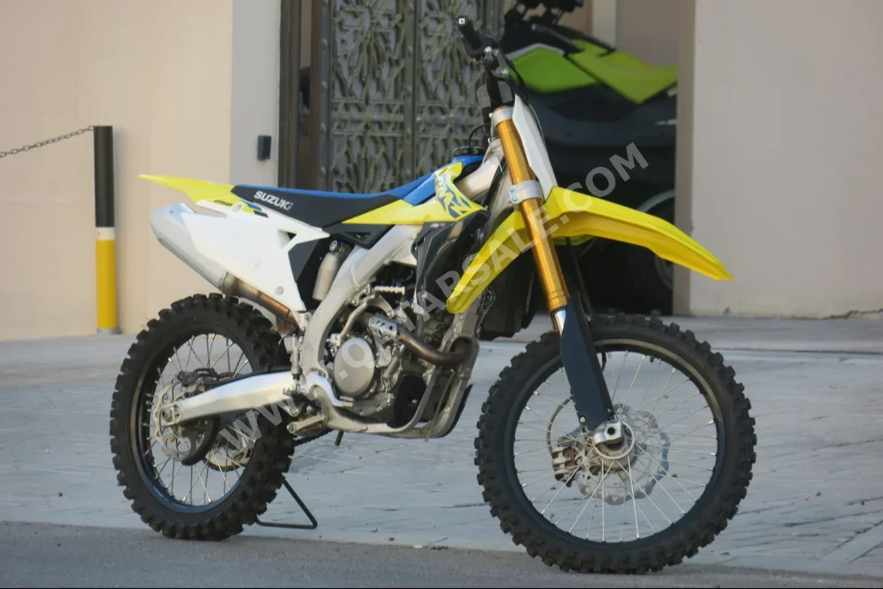 Suzuki  RM-Z 250 -  2023 - Color Yellow -  Warranty