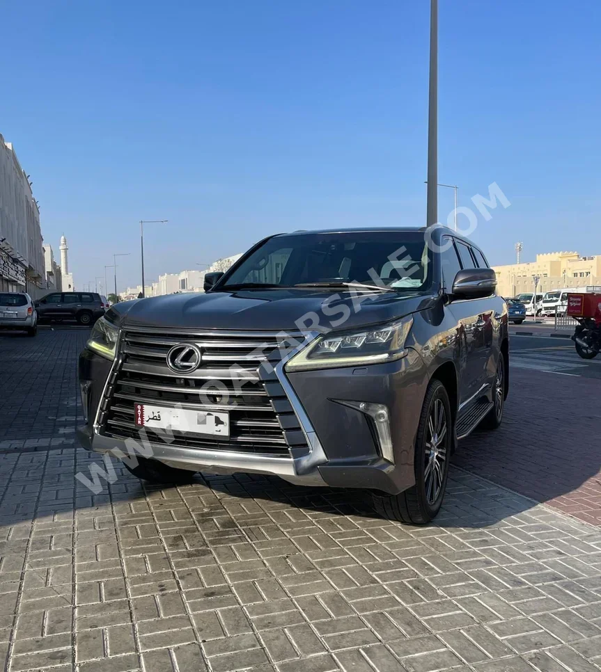 Lexus  LX  570  2017  Automatic  115,000 Km  8 Cylinder  Four Wheel Drive (4WD)  SUV  Gray