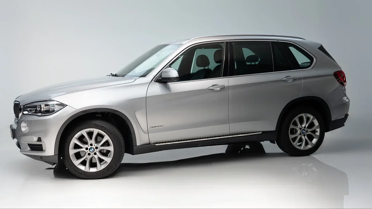 BMW  X-Series  X5  2016  Automatic  110٬000 Km  6 Cylinder  Four Wheel Drive (4WD)  SUV  Silver