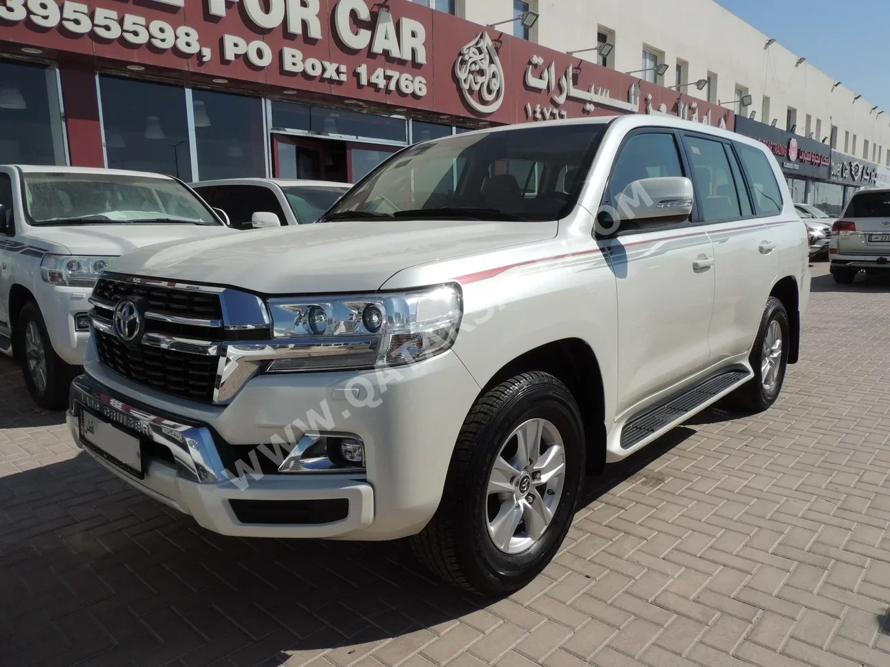 Toyota  Land Cruiser  GXR  2021  Automatic  122,000 Km  6 Cylinder  Four Wheel Drive (4WD)  SUV  White