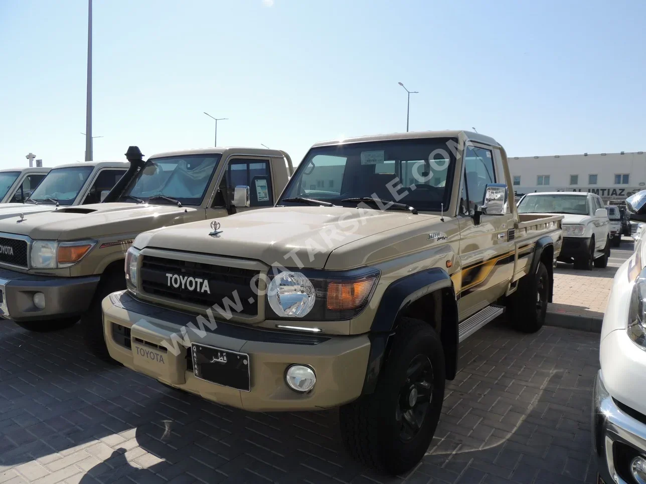 Toyota  Land Cruiser  LX  2022  Manual  57,000 Km  6 Cylinder  Four Wheel Drive (4WD)  Pick Up  White