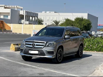 Mercedes-Benz  GL  500  2016  Automatic  90,000 Km  8 Cylinder  Four Wheel Drive (4WD)  SUV  Silver