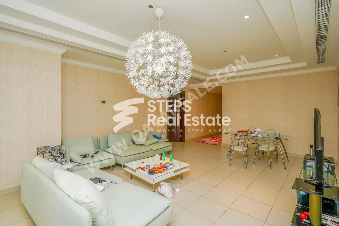 1 Bedrooms  Apartment  in Doha -  The Pearl  Fully Furnished