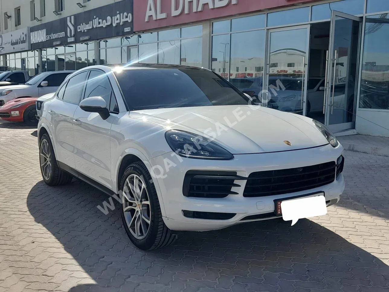 Porsche  Cayenne  S  2020  Automatic  44,000 Km  8 Cylinder  Four Wheel Drive (4WD)  SUV  White