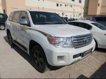 Toyota  Land Cruiser  VXR  2013  Automatic  400,000 Km  8 Cylinder  Four Wheel Drive (4WD)  SUV  White