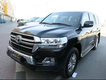 Toyota  Land Cruiser  GXR  2020  Automatic  181,000 Km  6 Cylinder  Four Wheel Drive (4WD)  SUV  Black