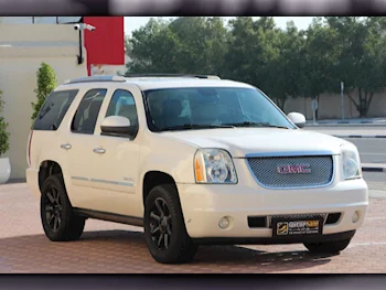 GMC  Yukon  Denali  2011  Automatic  110,000 Km  8 Cylinder  Four Wheel Drive (4WD)  SUV  Pearl