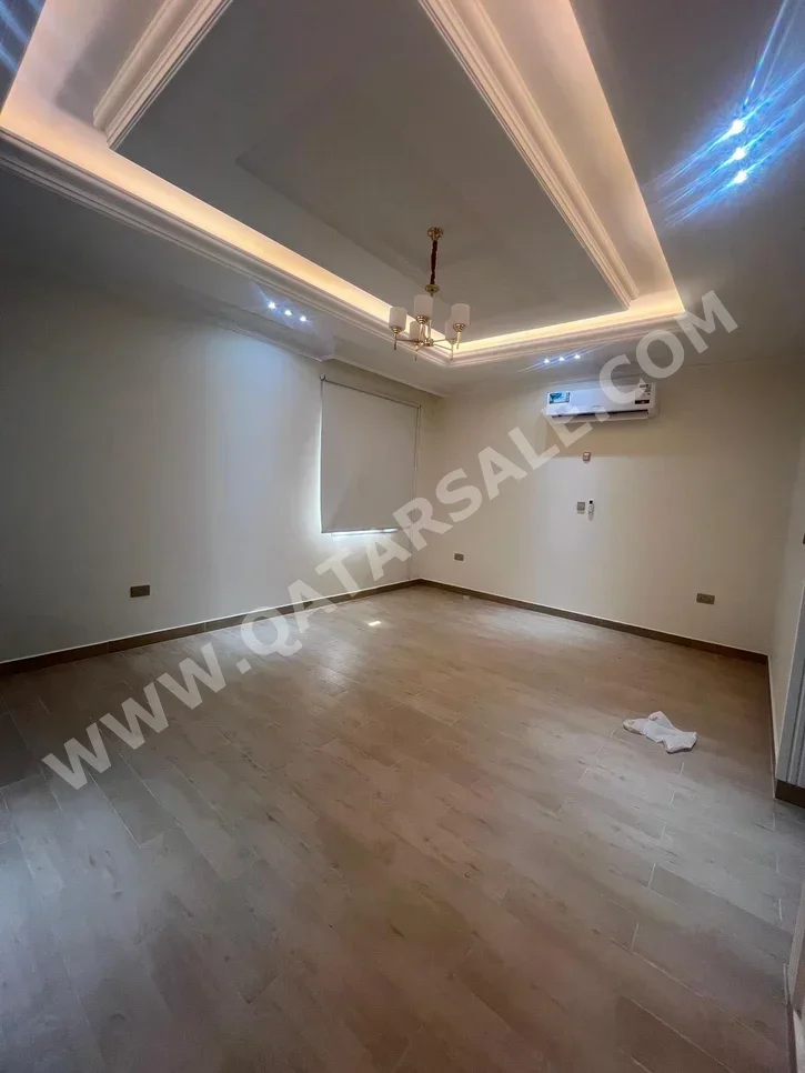 Family Residential  - Not Furnished  - Al Rayyan  - Abu Hamour  - 5 Bedrooms