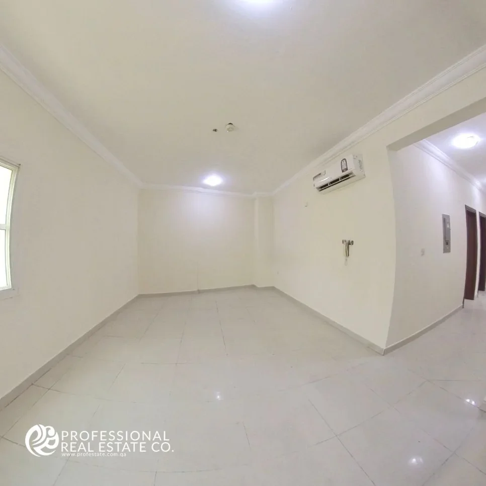 3 Bedrooms  Apartment  in Doha -  Rawdat Al Khail  Not Furnished