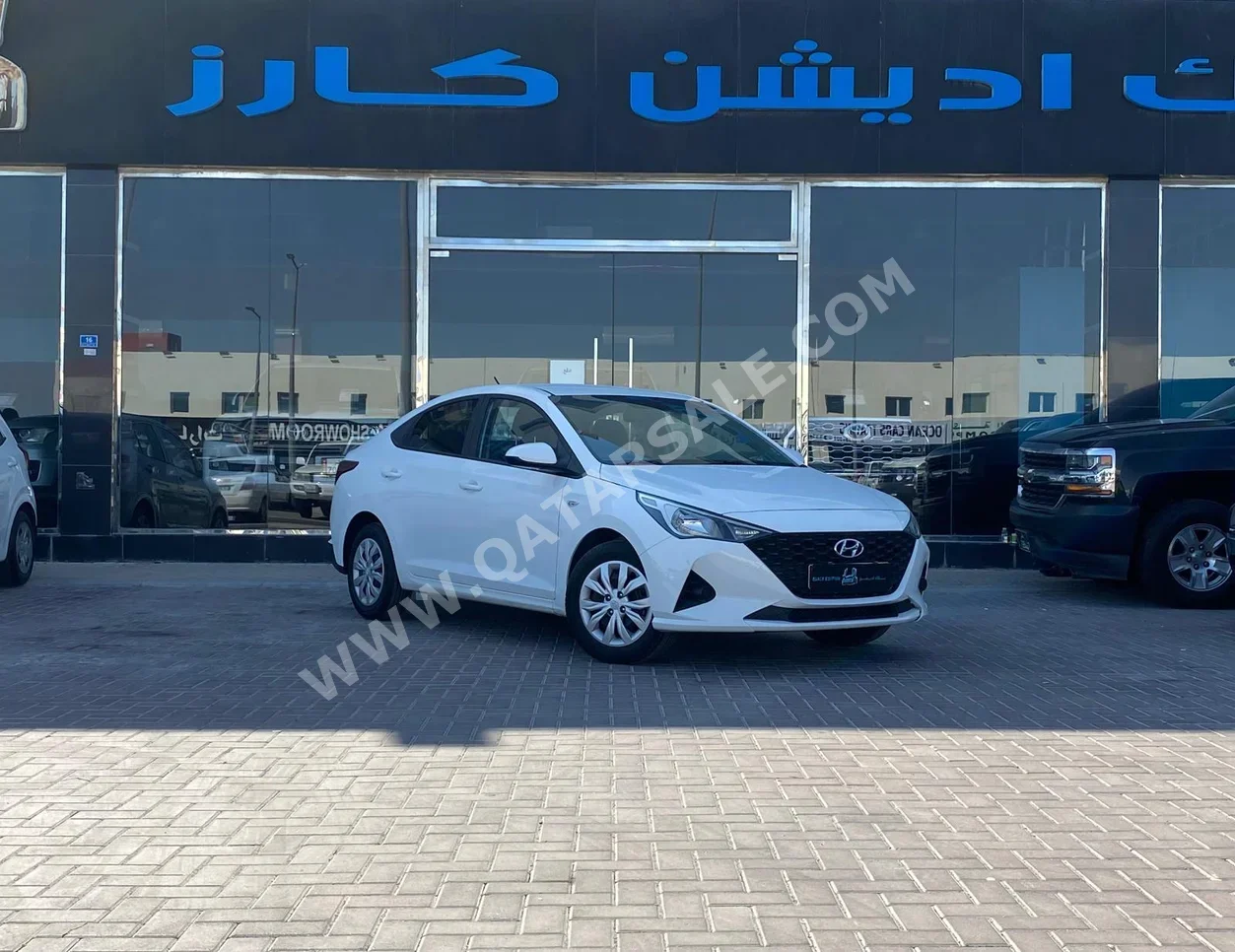 Hyundai  Accent  2023  Automatic  82٬000 Km  4 Cylinder  Front Wheel Drive (FWD)  Sedan  White