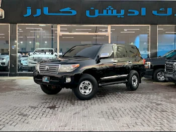 Toyota  Land Cruiser  GXR  2013  Automatic  341,000 Km  8 Cylinder  Four Wheel Drive (4WD)  SUV  Black