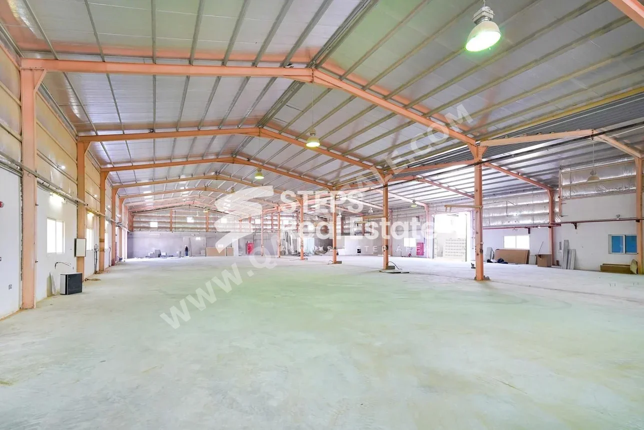 Warehouses & Stores - Al Rayyan  - Industrial Area  -Area Size: 4000 Square Meter