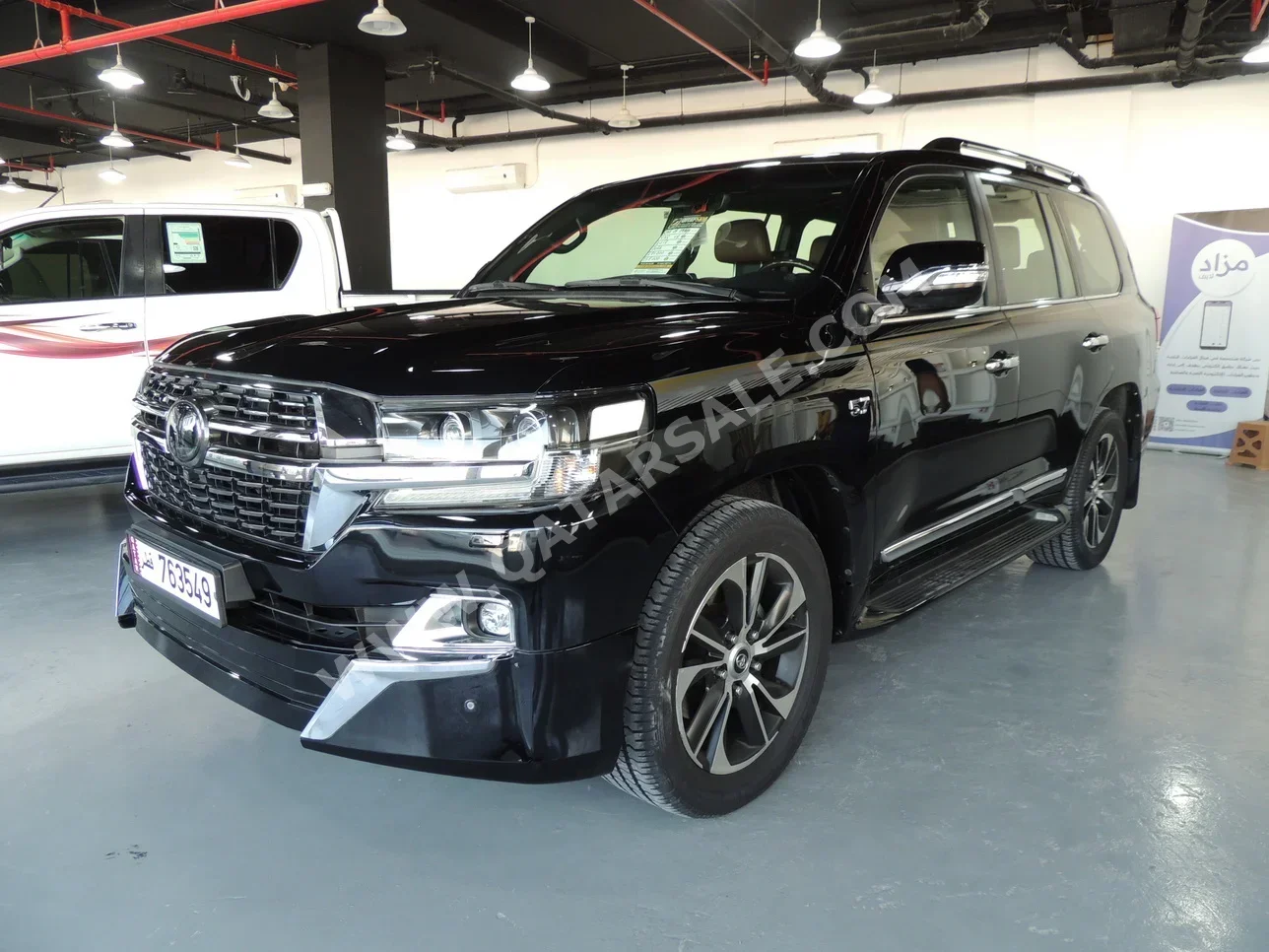 Toyota  Land Cruiser  VXS  2018  Automatic  280,000 Km  8 Cylinder  Four Wheel Drive (4WD)  SUV  Black