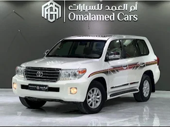 Toyota  Land Cruiser  GXR  2013  Automatic  412,000 Km  6 Cylinder  Four Wheel Drive (4WD)  SUV  White