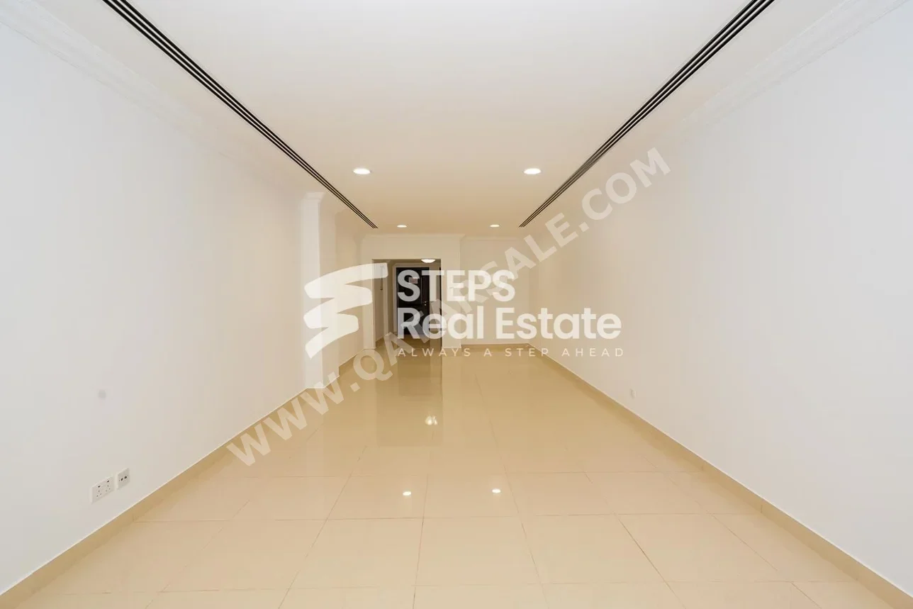 3 Bedrooms  Apartment  in Doha -  Fereej Bin Mahmoud  Semi Furnished