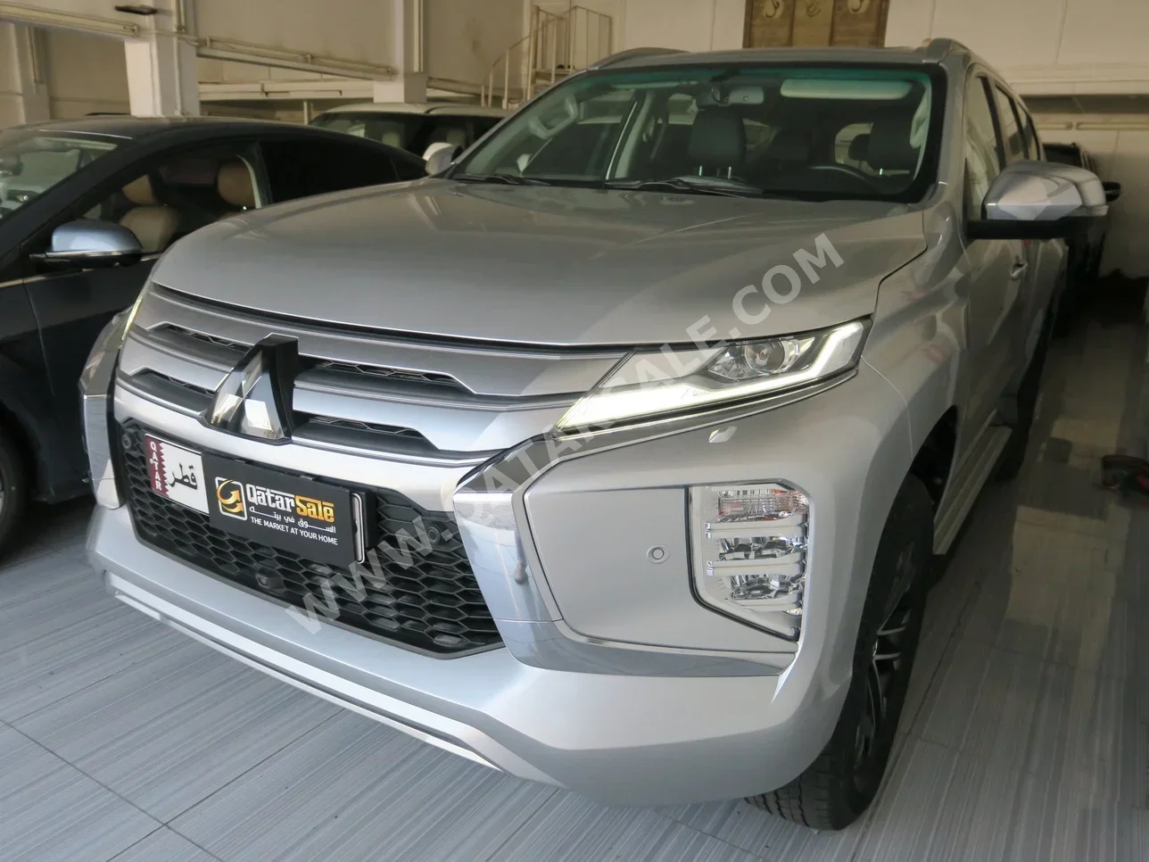 Mitsubishi  Pajero  Montero Sport  2020  Automatic  56,000 Km  6 Cylinder  Four Wheel Drive (4WD)  SUV  Silver