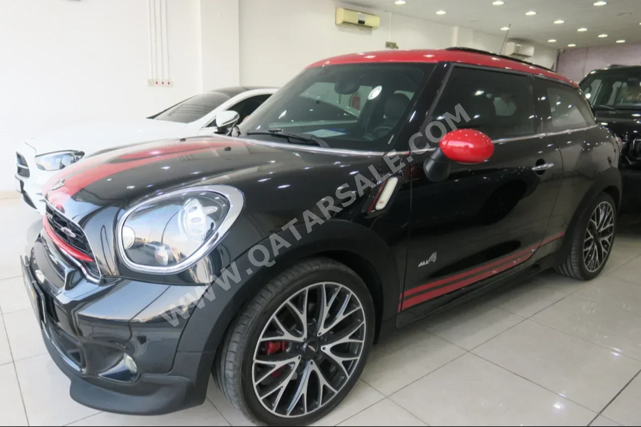 Mini  Cooper  Paceman  2015  Automatic  65,000 Km  4 Cylinder  All Wheel Drive (AWD)  Hatchback  Black