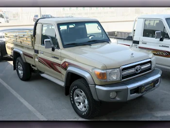 Toyota  Land Cruiser  LX  2012  Manual  81,000 Km  6 Cylinder  Four Wheel Drive (4WD)  Pick Up  Beige