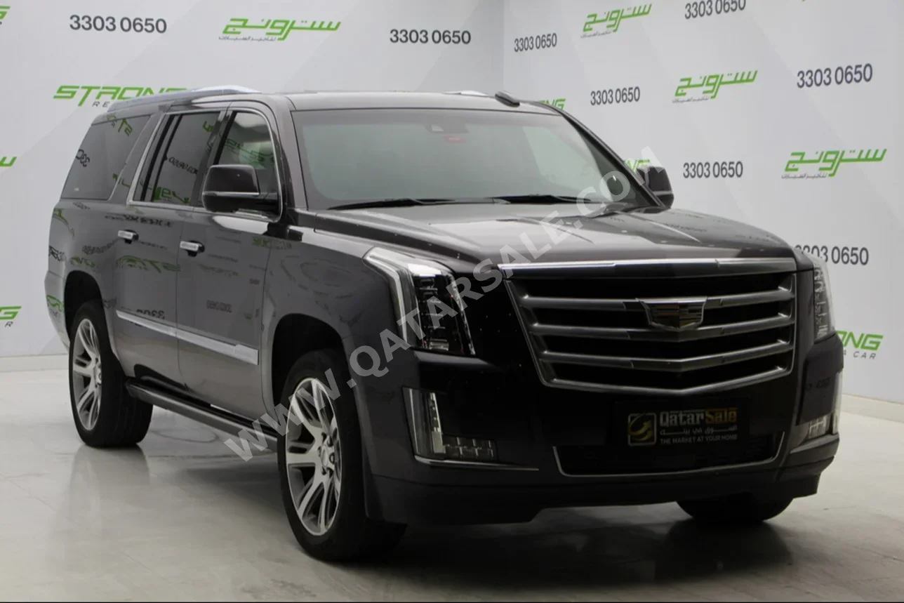 Cadillac  Escalade  2016  Automatic  179,000 Km  8 Cylinder  Four Wheel Drive (4WD)  SUV  Purple