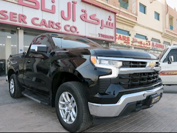 Chevrolet  Silverado  LT  2023  Automatic  64,000 Km  8 Cylinder  Four Wheel Drive (4WD)  Pick Up  Black  With Warranty