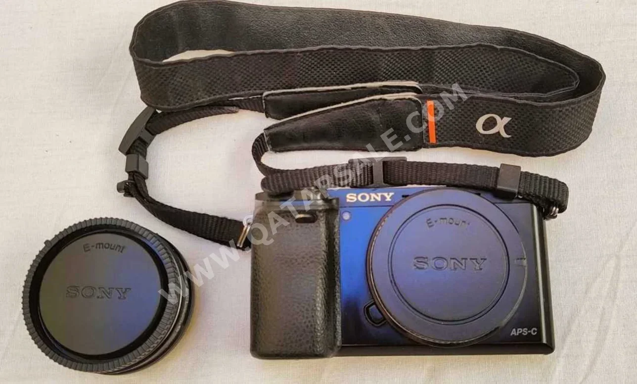 Digital Cameras Sony  - 24 MP  - 4K DCI 2160p