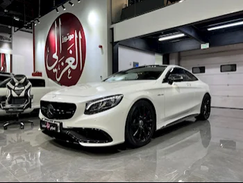  مرسيدس - بنز  اس - كلاس  63 AMG  2015  اوتوماتيك  138,000 كم  8 سلندر  دفع خلفي  كوبيه \ سبورت  أبيض لؤلؤي  تحت الضمان