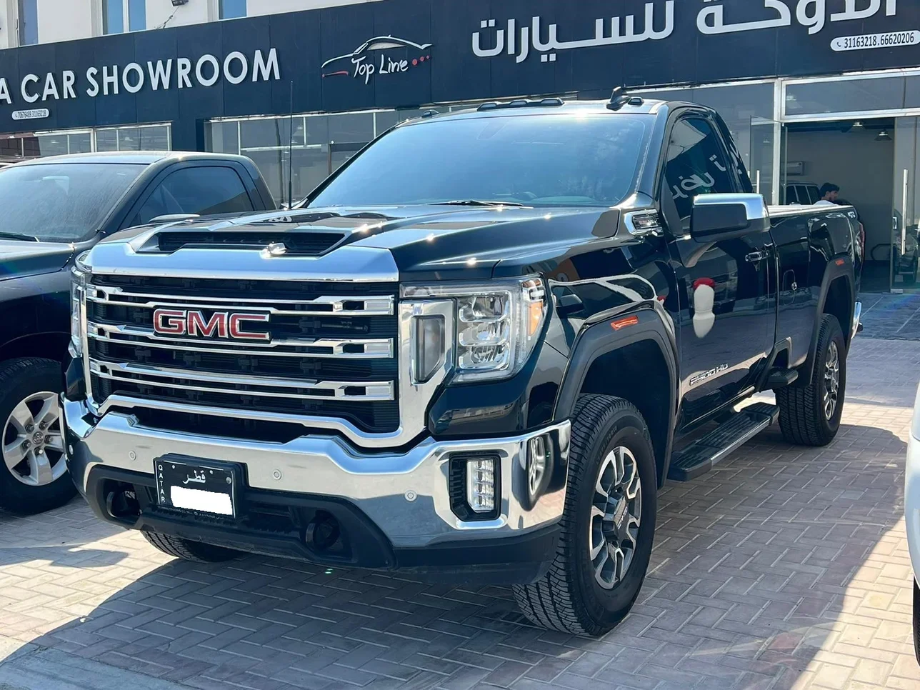 GMC  Sierra  2500 HD  2023  Automatic  13,000 Km  8 Cylinder  Four Wheel Drive (4WD)  Pick Up  Black  With Warranty