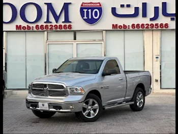 Dodge  Ram  Big Horn  2017  Automatic  90,000 Km  8 Cylinder  Four Wheel Drive (4WD)  Pick Up  Silver