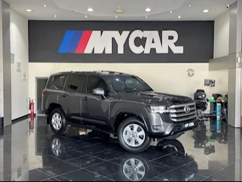 Toyota  Land Cruiser  GXR  2024  Automatic  7٬000 Km  6 Cylinder  Four Wheel Drive (4WD)  SUV  Gray