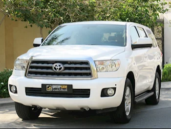 Toyota  Sequoia  2015  Automatic  320,000 Km  8 Cylinder  Four Wheel Drive (4WD)  SUV  White