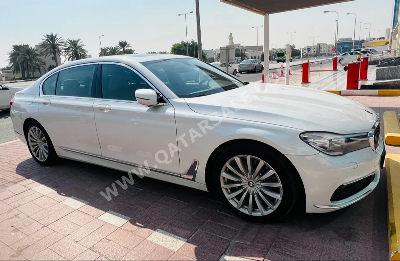 BMW  7-Series  730 Li  2019  Automatic  200,000 Km  6 Cylinder  Rear Wheel Drive (RWD)  Sedan  White