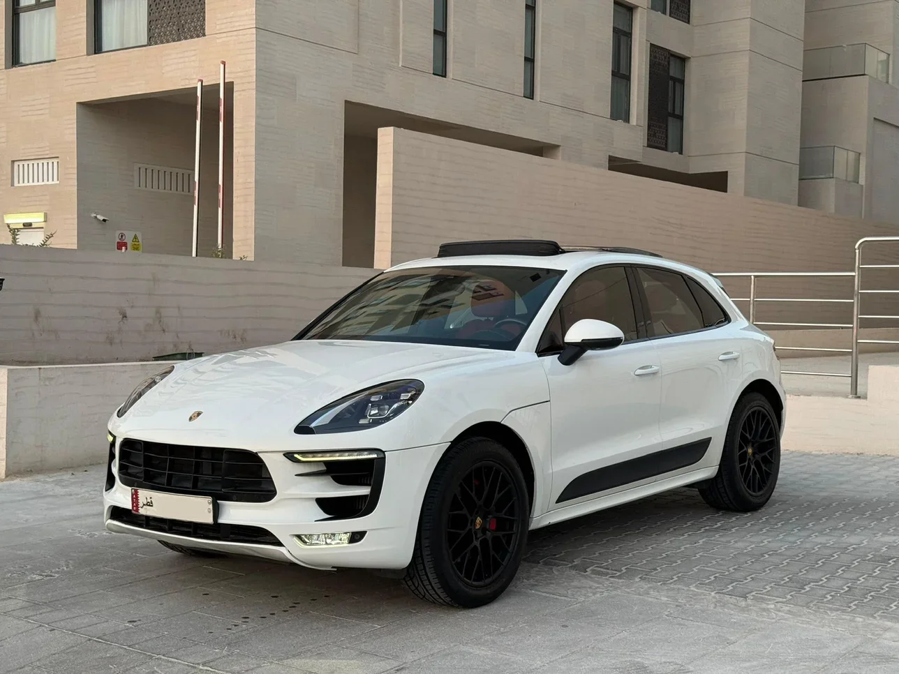  Porsche  Macan  GTS  2017  Automatic  89,000 Km  6 Cylinder  Four Wheel Drive (4WD)  SUV  White  With Warranty