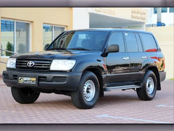 Toyota  Land Cruiser  G  2006  Manual  236,000 Km  6 Cylinder  Four Wheel Drive (4WD)  SUV  Black