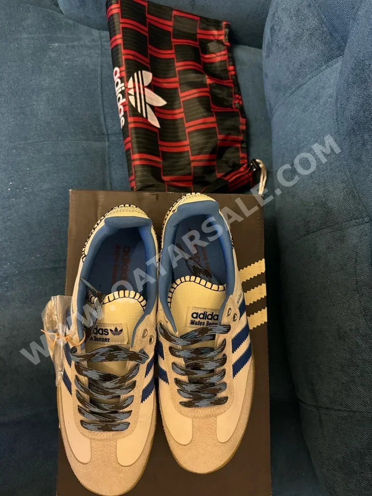 Shoes Adidas  Blue Size 41  Men