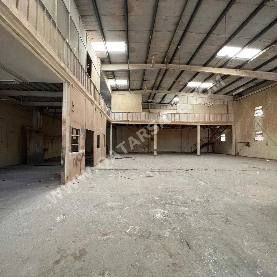 Warehouses & Stores - Al Rayyan  - Industrial Area  -Area Size: 600 Square Meter