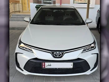 Toyota  Corolla  XLI  2023  Automatic  28,000 Km  4 Cylinder  Front Wheel Drive (FWD)  Sedan  White