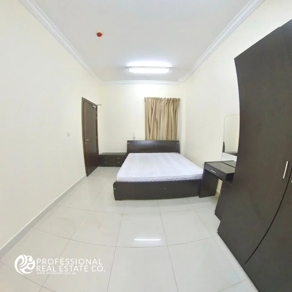 1 Bedrooms  Studio  in Doha -  Fereej Bin Mahmoud  Fully Furnished