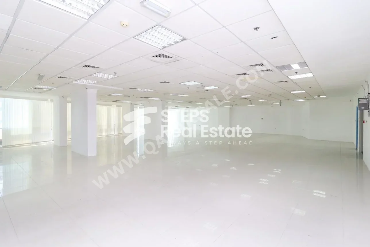 Commercial Offices - Not Furnished  - Doha  - Umm Ghuwailina